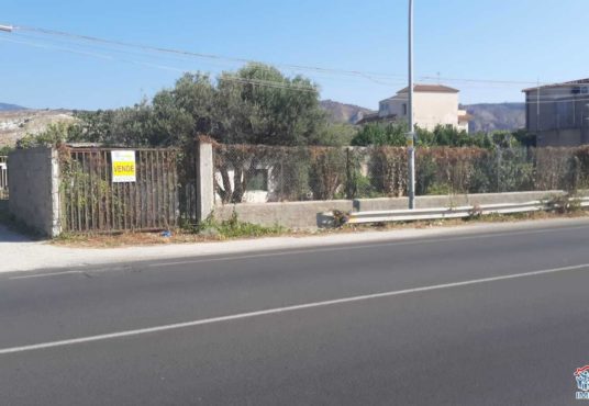 casa indipendente con terreno