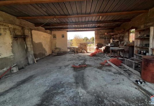 casa indipendente con terreno