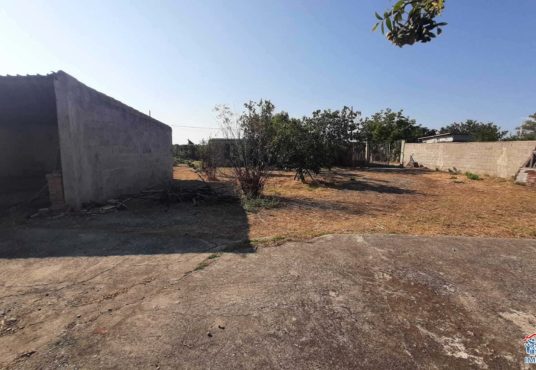 casa indipendente con terreno