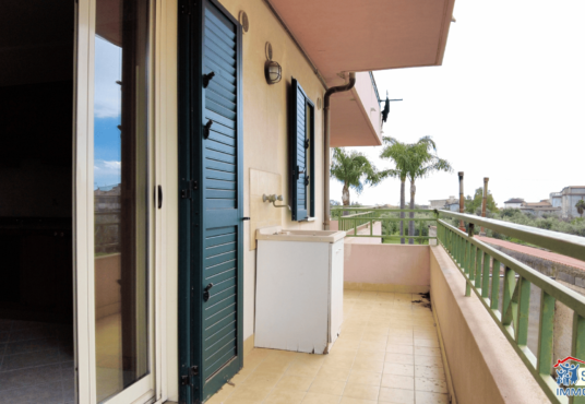 balcone con lavanderia