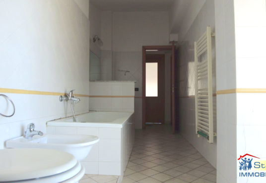 bagno con vasca